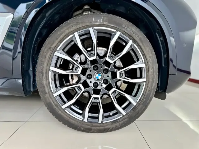 BMW BMW X5 2023 xDrive 40Li M Sport Package — Фото автомобиля 20
