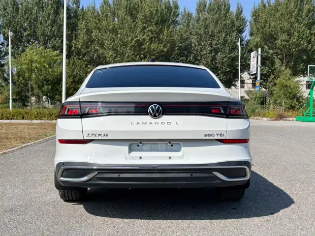 Volkswagen Lamando — Фото автомобиля 5