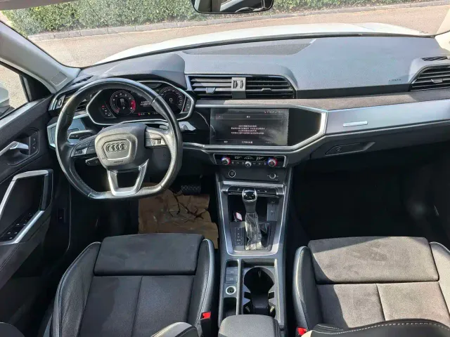 Audi Q3 — Фото автомобиля 5