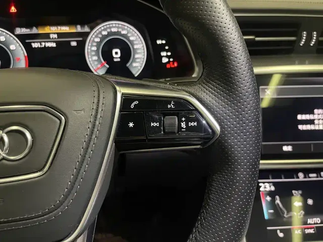 Audi A6L — Фото автомобиля 22