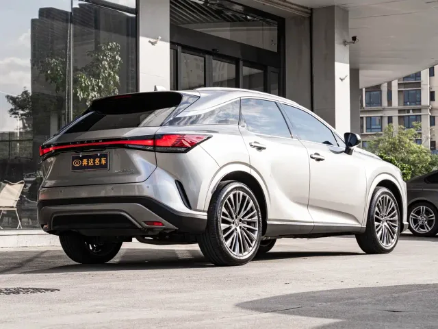 Lexus RX — Фото автомобиля 3