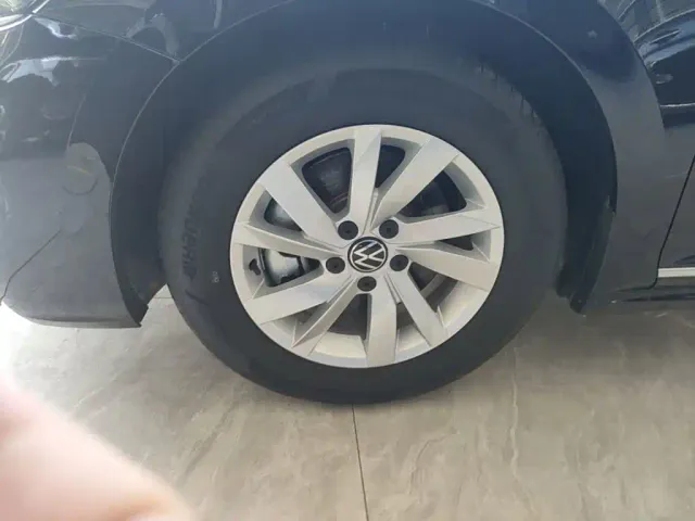 Volkswagen Passat — Фото автомобиля 22