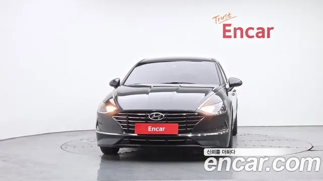 Hyundai Sonata Sonata (DN8) 2.0 LPG(Для проката) — Фото автомобиля 3