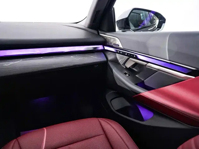 BMW 5 Series — Фото автомобиля 30