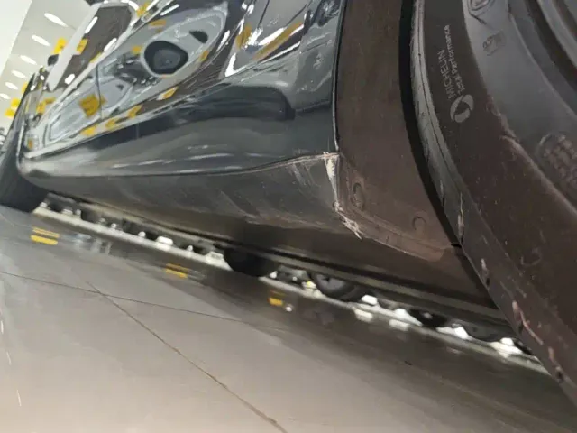 Tesla Model 3 — Фото автомобиля 21