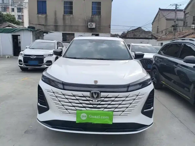 Changan CS75 Plus — Фото автомобиля 2