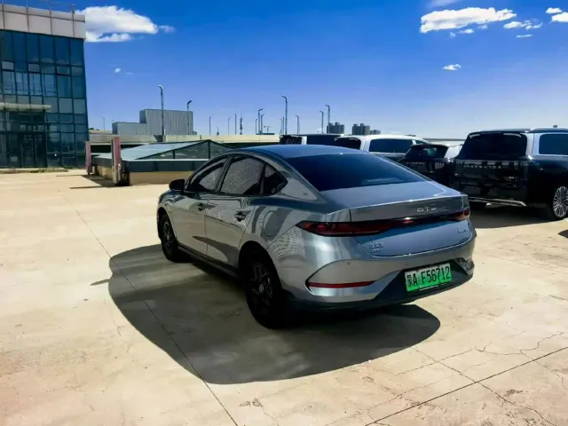 BYD Qin PLUS — Фото автомобиля 9