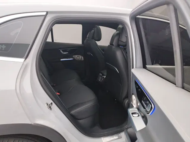 Mercedes-Benz EQE SUV — Фото автомобиля 15