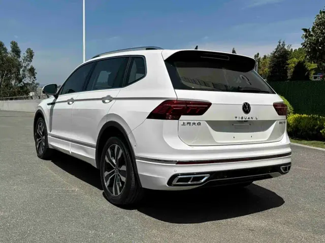Volkswagen Tiguan L — Фото автомобиля 10