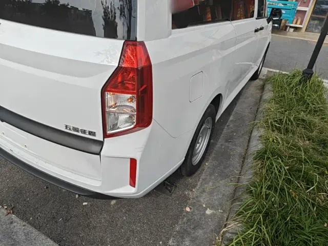 Wuling Zhengcheng — Фото автомобиля 7