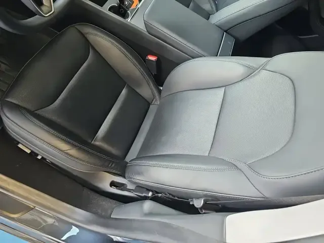 Tesla Model 3 — Фото автомобиля 9