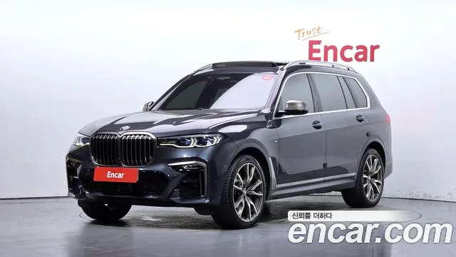 Фотография автомобиля — BMW X7 G07
