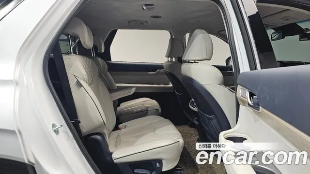 Hyundai Palisade Palisade Бензин 3.8 2WD — Фото автомобиля 12