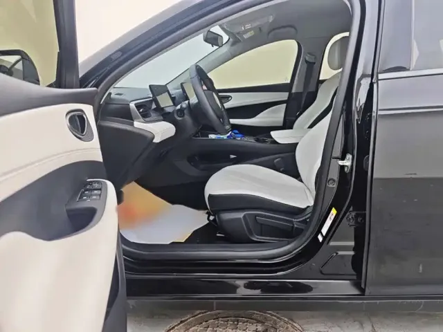 BYD Hai Bao 05 DM-i 2025 DM-i Smart Drive Edition 55KM Luxury — Фото автомобиля 17