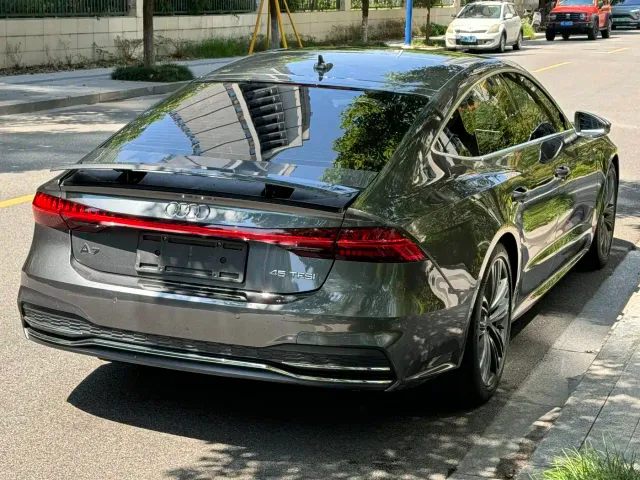 Audi A7 — Фото автомобиля 12