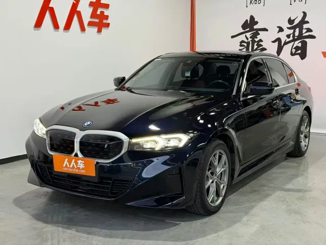 Фотография автомобиля — BMW i3