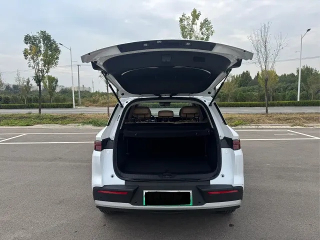 BYD Song Pro — Фото автомобиля 8