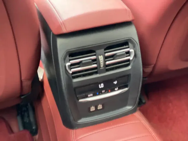 BMW 3 Series — Фото автомобиля 12