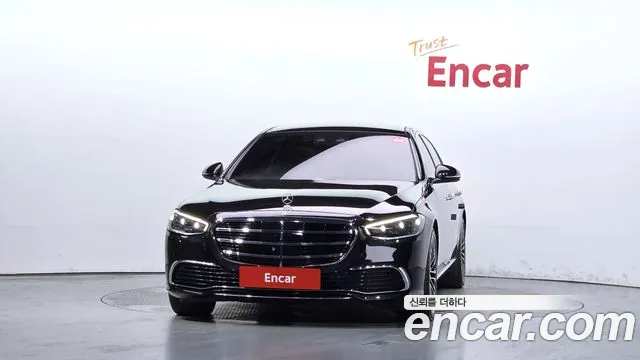 Mercedes-Benz S-Class — Фото автомобиля 3