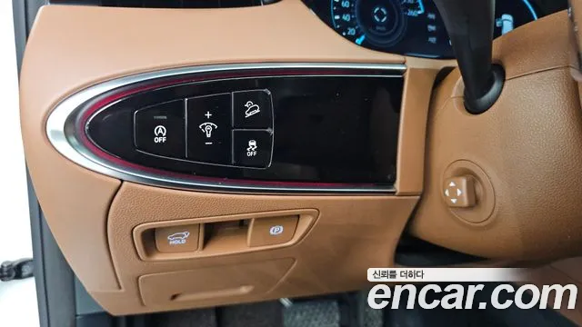 Genesis GV70 — Фото автомобиля 25