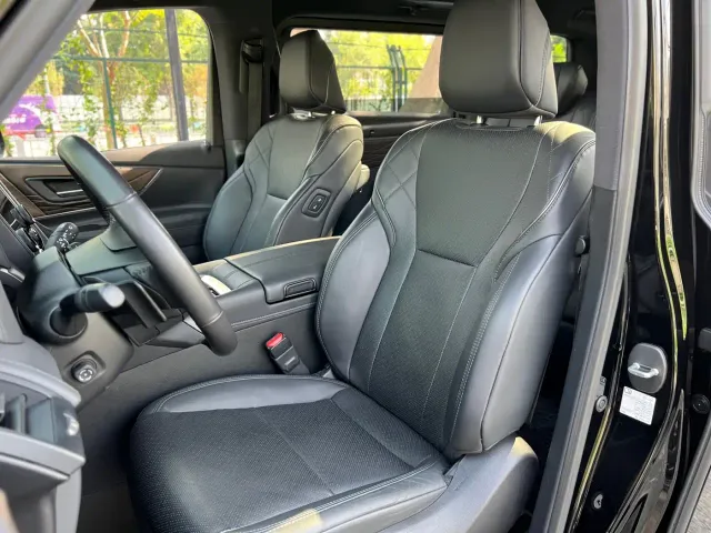 Toyota Vellfire — Фото автомобиля 28