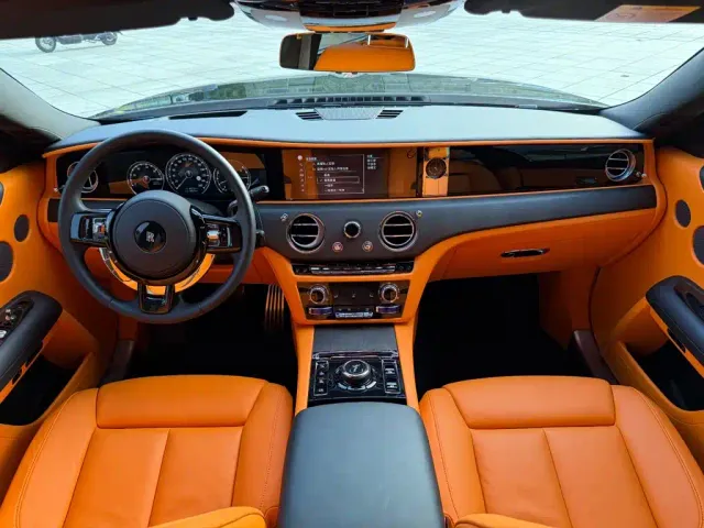 Rolls-Royce Ghost — Фото автомобиля 7