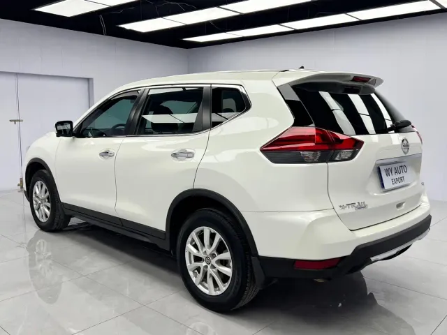 Nissan X-Trail — Фото автомобиля 6