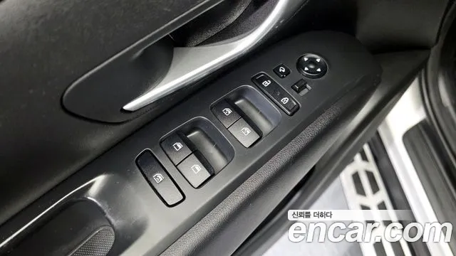 Hyundai Tucson Tucson (NX4) Дизель 2.0 2WD — Фото автомобиля 14