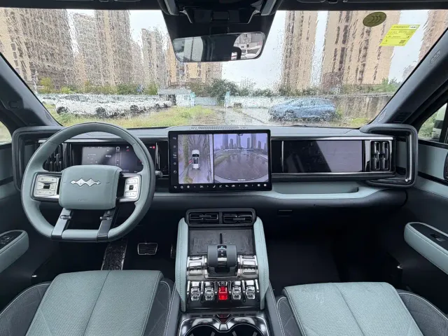 BYD FangChengBao Leopard 5 — Фото автомобиля 13