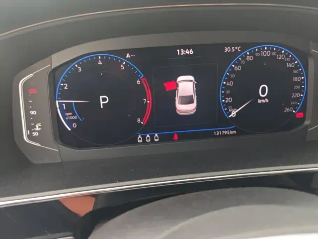 Volkswagen Passat — Фото автомобиля 14