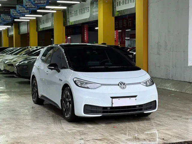 Volkswagen ID.3 — Фото автомобиля 3