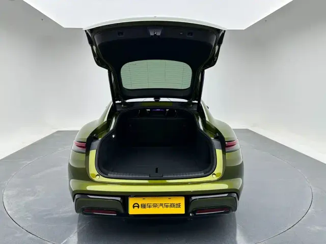 Shangjie Z7 — Фото автомобиля 24