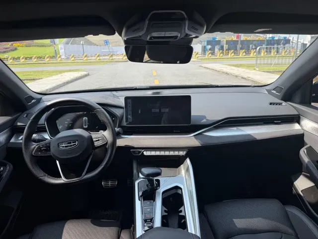 Geely Xingrui — Фото автомобиля 16