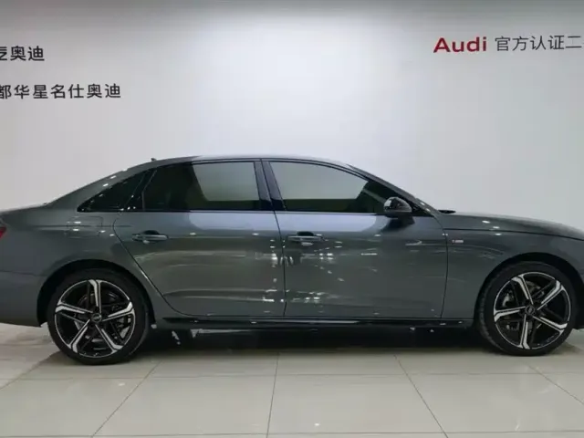 Audi A4L — Фото автомобиля 3