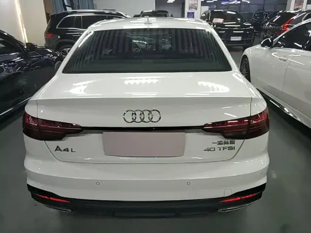 Audi A4L — Фото автомобиля 5