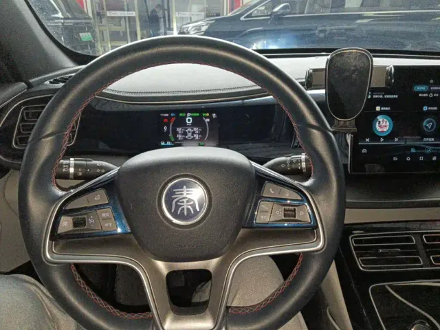 BYD Qin PLUS — Фото автомобиля 6