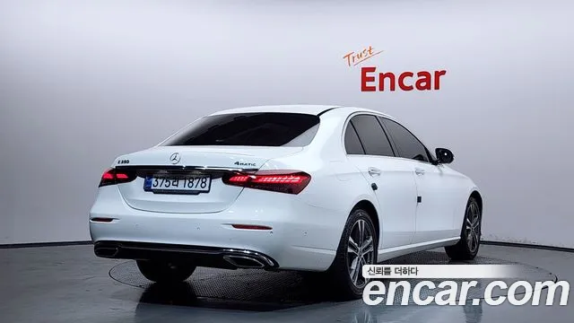 Mercedes-Benz E-Class E-класс W213 E350 4MATIC Avantgarde — Фото автомобиля 2