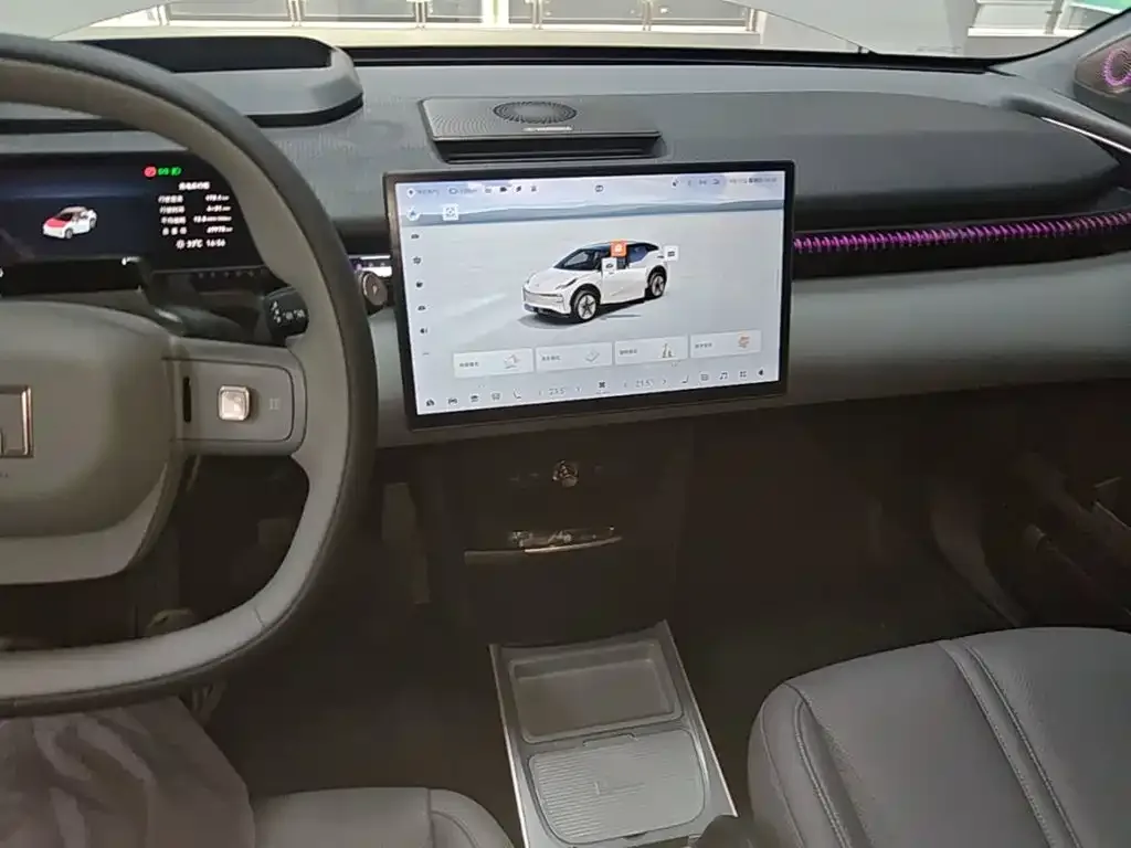 ZEEKR Zeekr X 2023 4WD YOU Edition 5-seater — Фото автомобиля 9