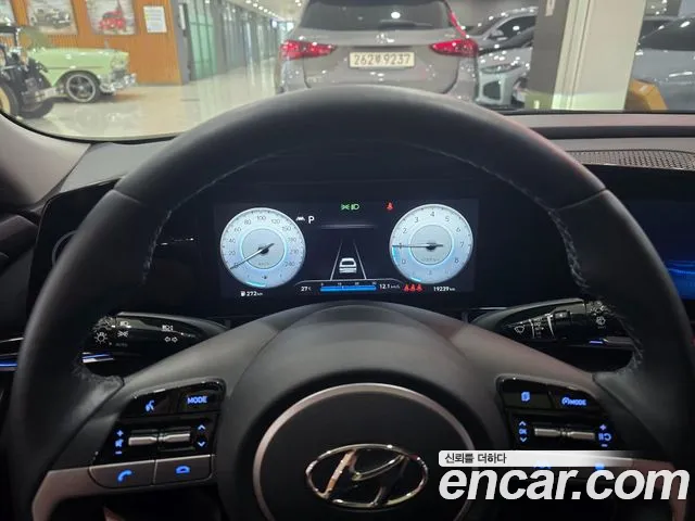 Hyundai AVANTE Avante (CN7) — Фото автомобиля 18