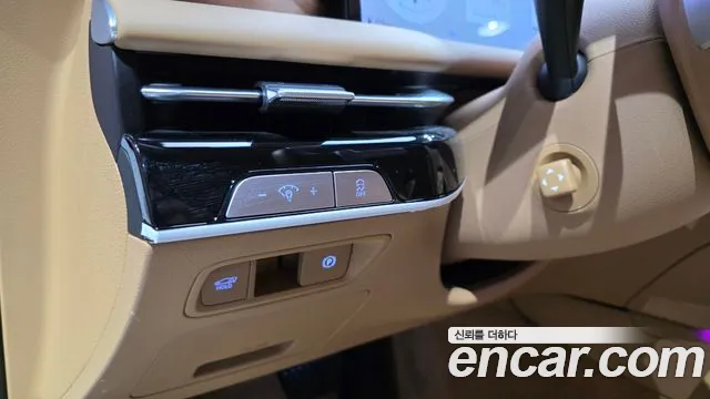 Genesis G80 Бензин 2.5 турбо AWD — Фото автомобиля 11