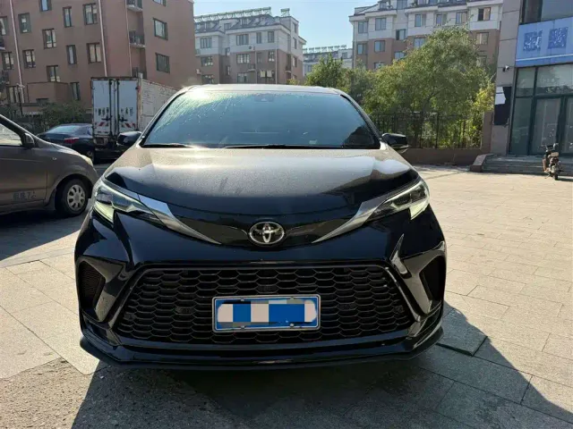 Toyota Granvia — Фото автомобиля 2