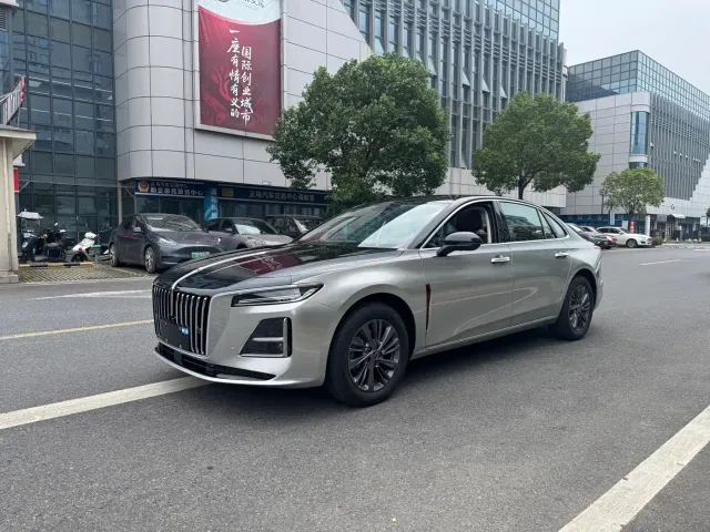 Фотография автомобиля — Hongqi H5