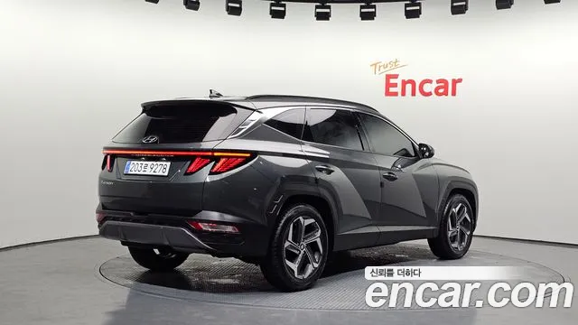 Hyundai Tucson Tucson (NX4) Дизель 2.0 2WD — Фото автомобиля 2