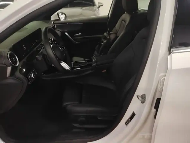 Mercedes-Benz A-Class — Фото автомобиля 14