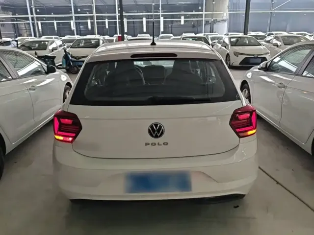 Volkswagen Polo — Фото автомобиля 5