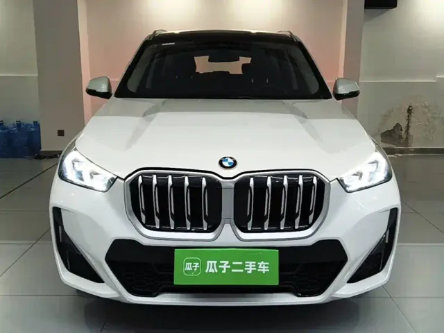 BMW X1 — Фото автомобиля 2