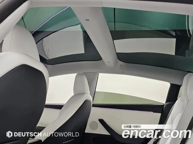 Tesla Model 3 — Фото автомобиля 16