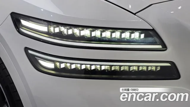 Genesis GV80 — Фото автомобиля 7