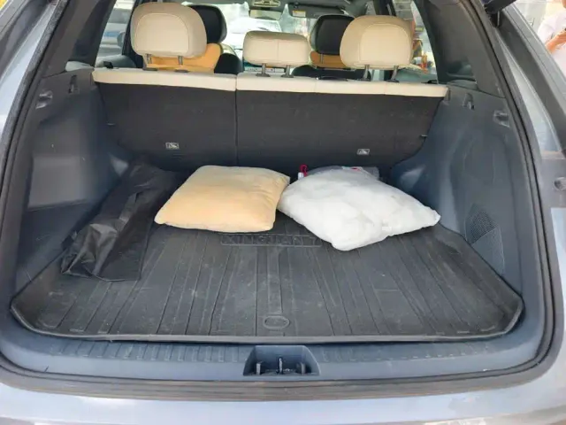 Geely Galaxy Starship 7 EM-i — Фото автомобиля 4