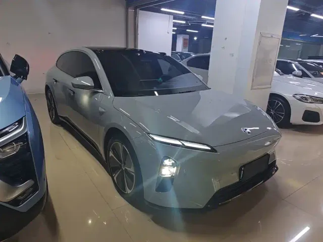 Nio ET5 Touring — Фото автомобиля 3